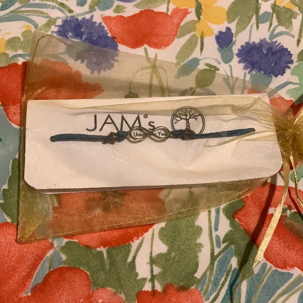 LAST CHANCE 🎁 NEW Jam’s Jewelry Infinity Adjustable Bracelet